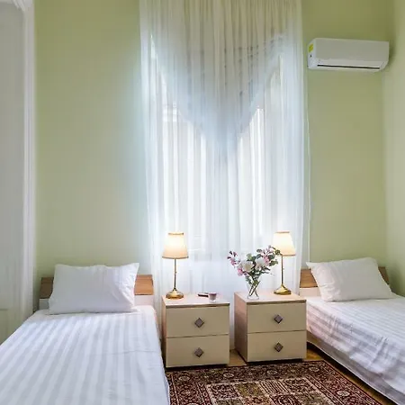 Apartment Luxury Living In Historical *